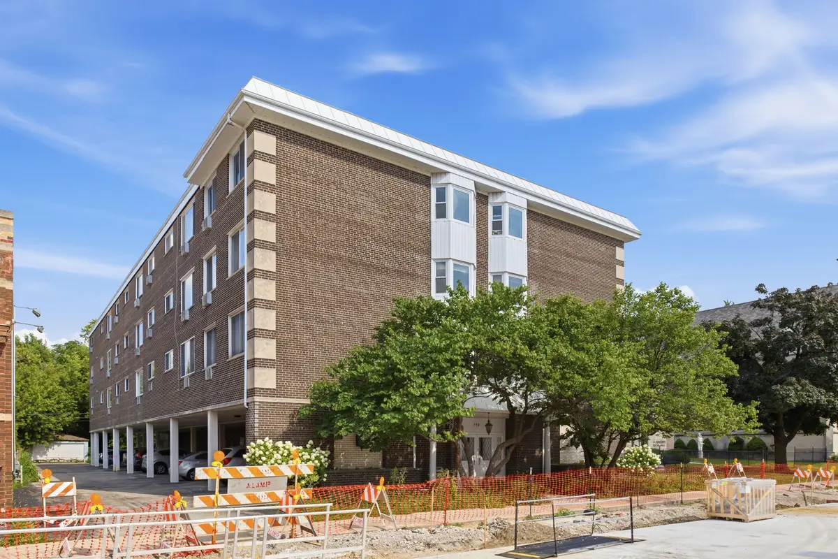 150 S Oak Park Avenue S #401, Oak Park, IL 60302 - #1