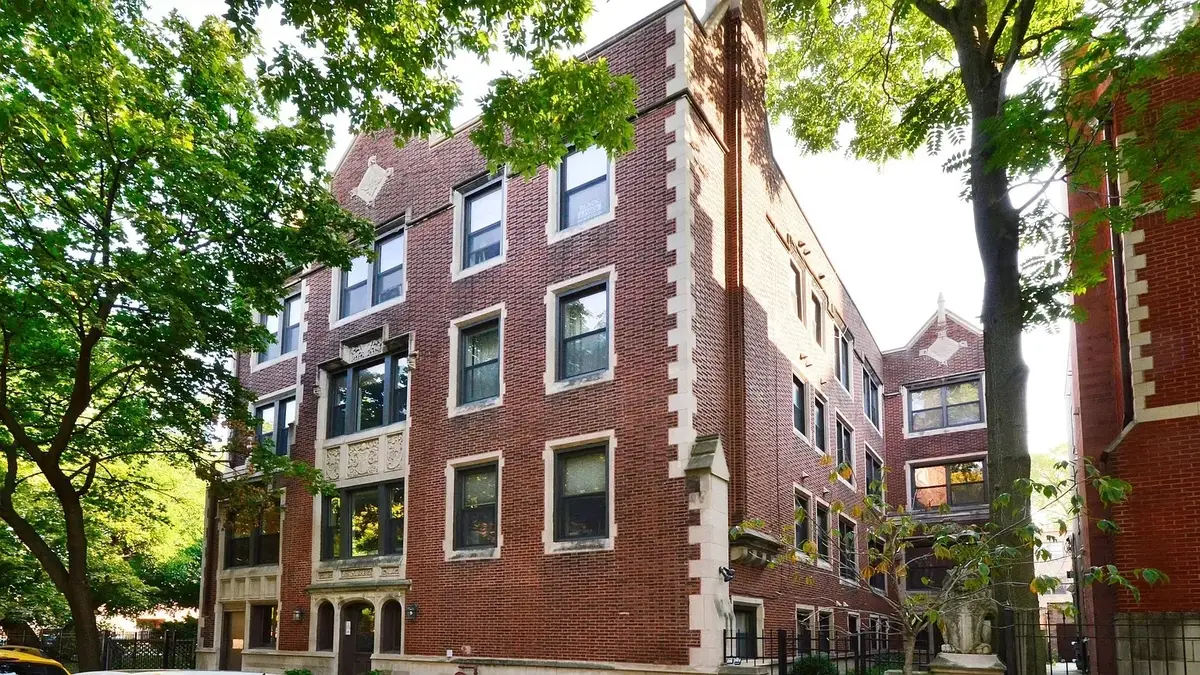 6827 N Lakewood Avenue #2E, Chicago, IL 60626 - #1