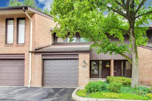 1828 Wildberry Drive #B, Glenview, IL 60025