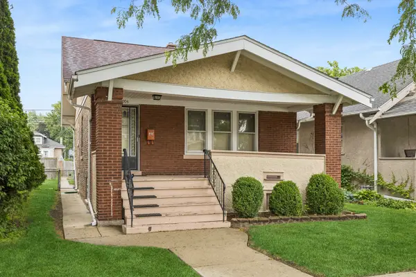 1004 Mapleton Avenue, Oak Park, IL 60302