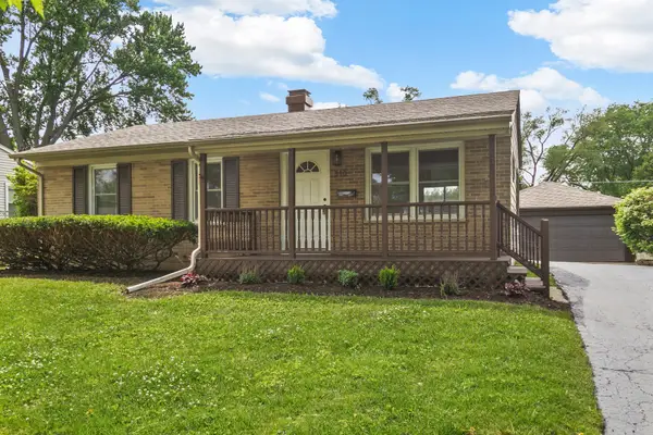 310 Rosewood Avenue, Buffalo Grove, IL 60089