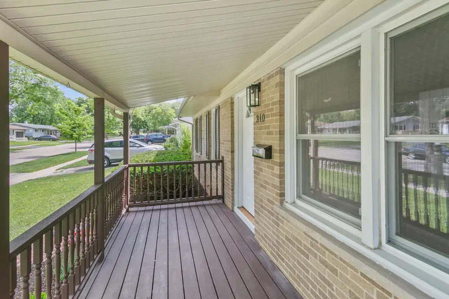 310 Rosewood Avenue, Buffalo Grove, IL 60089 - #2
