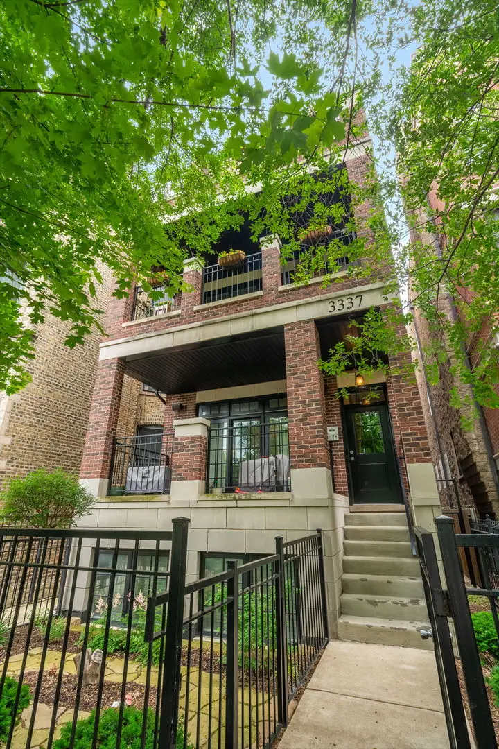 3337 N Seminary Avenue #2, Chicago, IL 60657 - #1