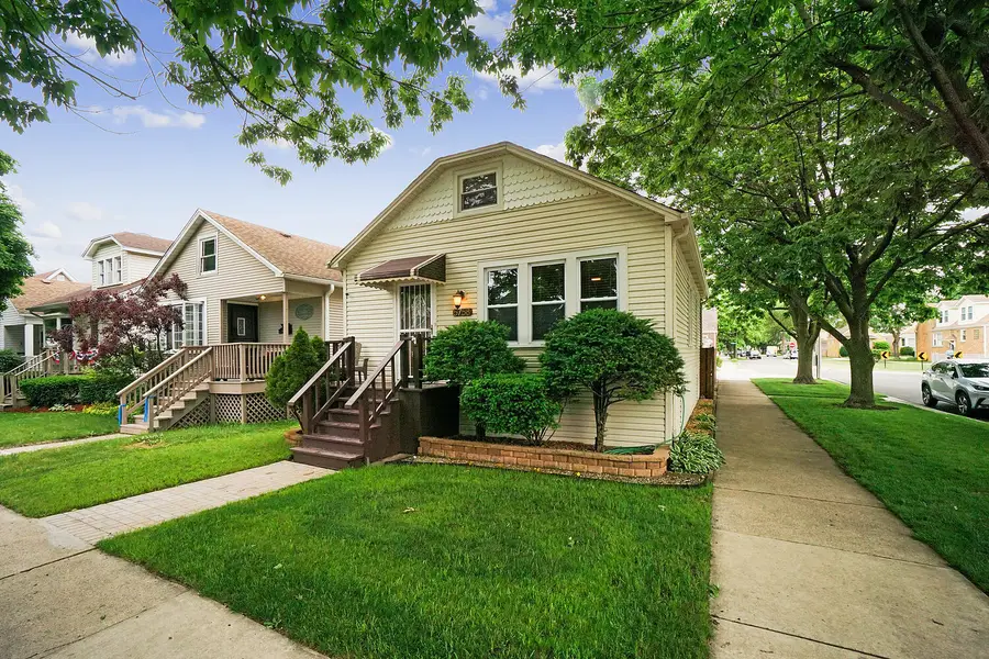 5758 N Moody Avenue, Chicago, IL 60646 - #2