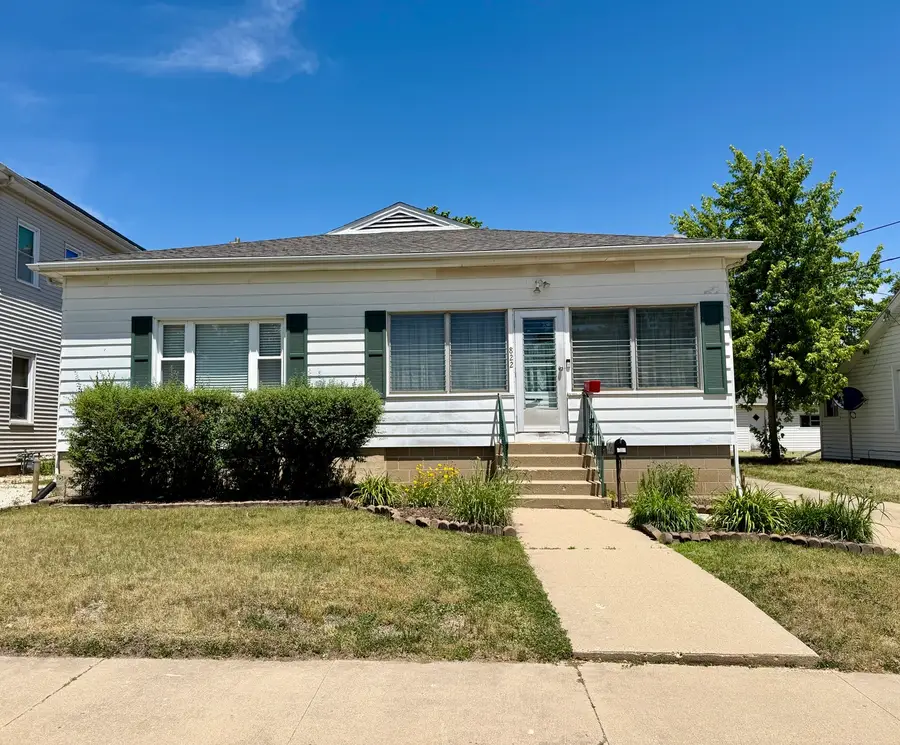822 W Lafayette Street, Ottawa, IL 61350 - #2