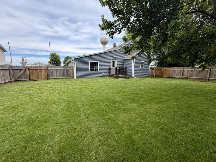 611 N Chestnut Street, Wapella, IL 61777 - #2