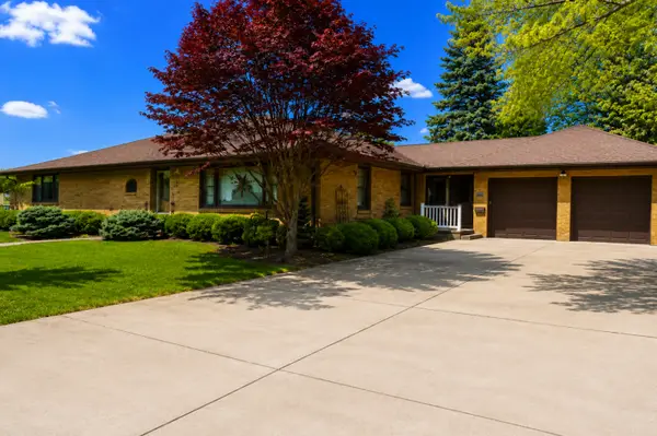 1206 5th Avenue, Sterling, IL 61081