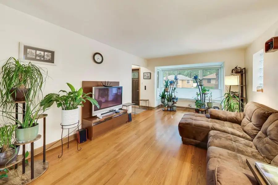 7923 Kolmar Avenue, Skokie, IL 60076 - #3