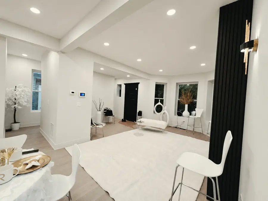 Address Withheld By Seller, Chicago, IL 60619 - #2