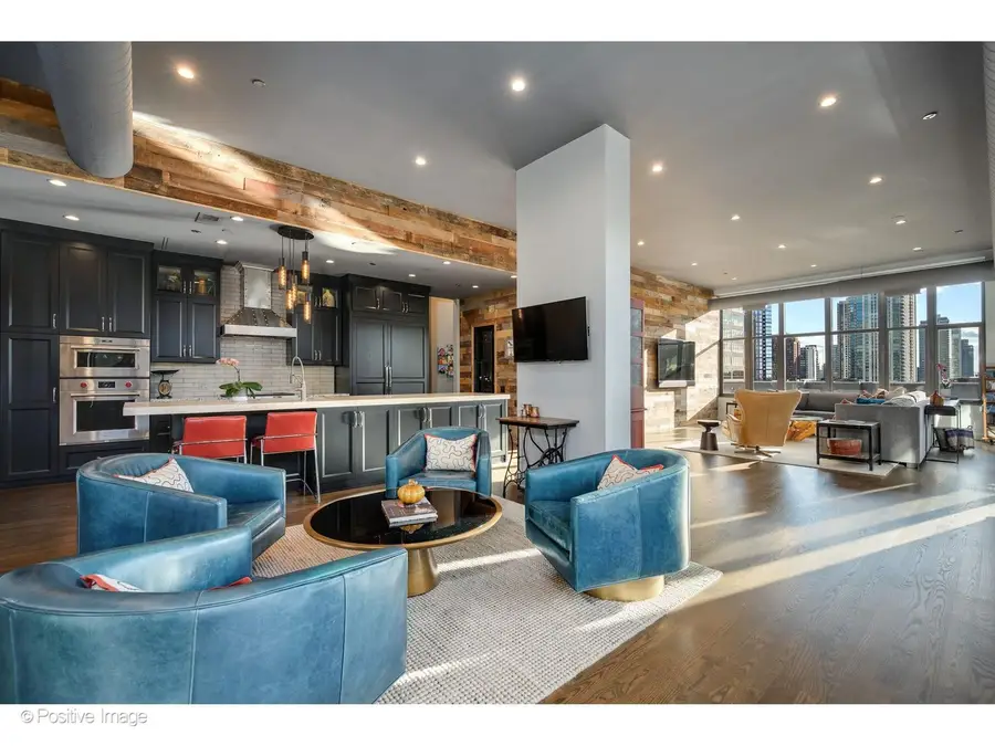333 W Hubbard Street #701, Chicago, IL 60654 - #2