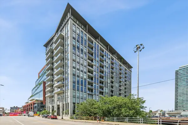 740 W Fulton Street #614, Chicago, IL 60661