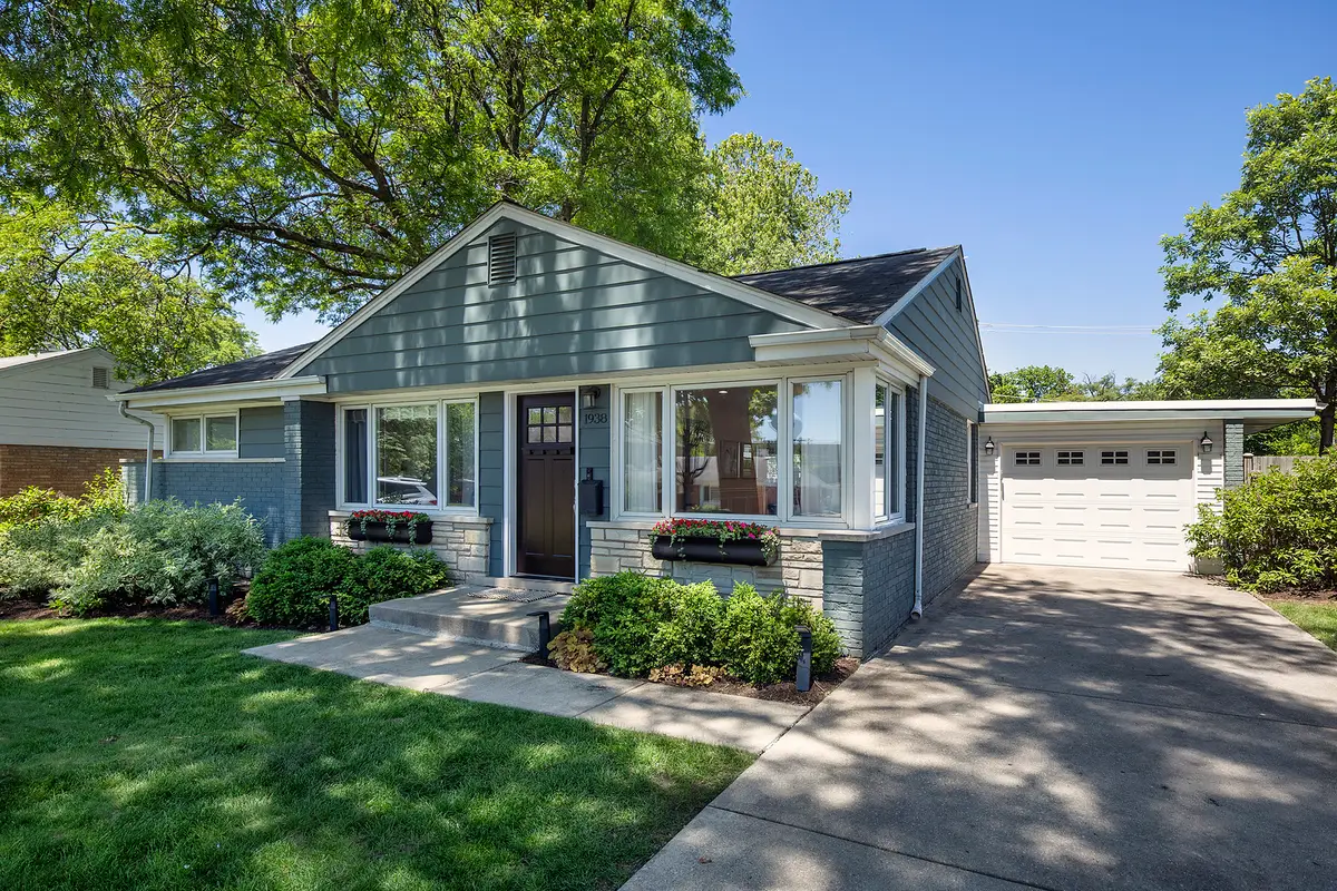1938 Lincoln Avenue, Northbrook, IL 60062 - #1