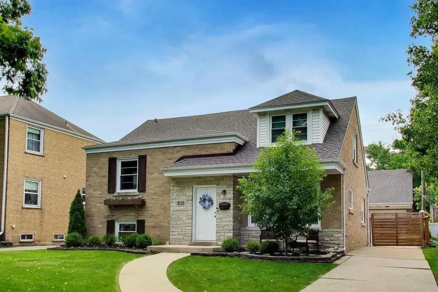 836 S Ashland Avenue, La Grange, IL 60525 - #2