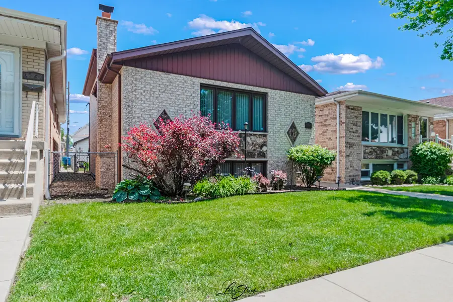 4563 N Merrimac Avenue, Chicago, IL 60630 - #3