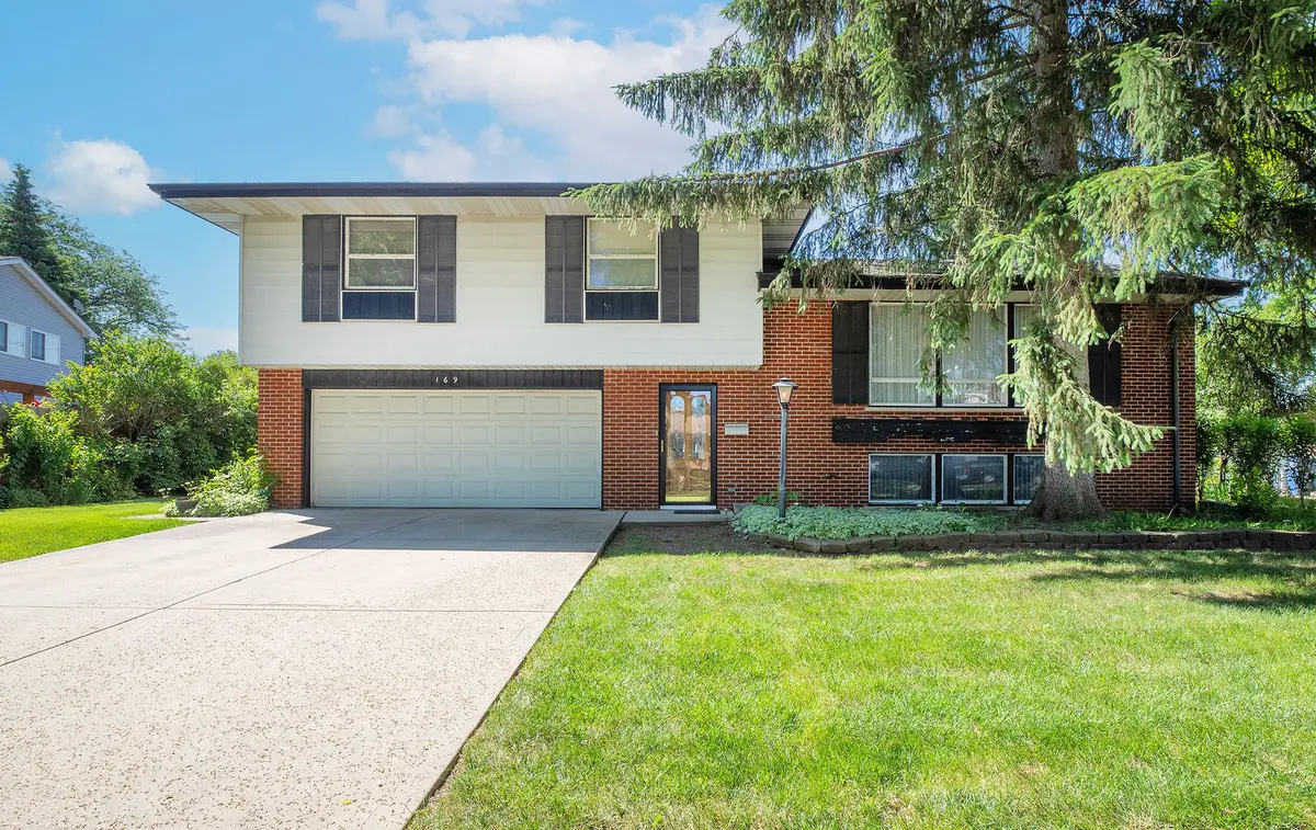 169 Leahy Circle S, Des Plaines, IL 60016 - #1