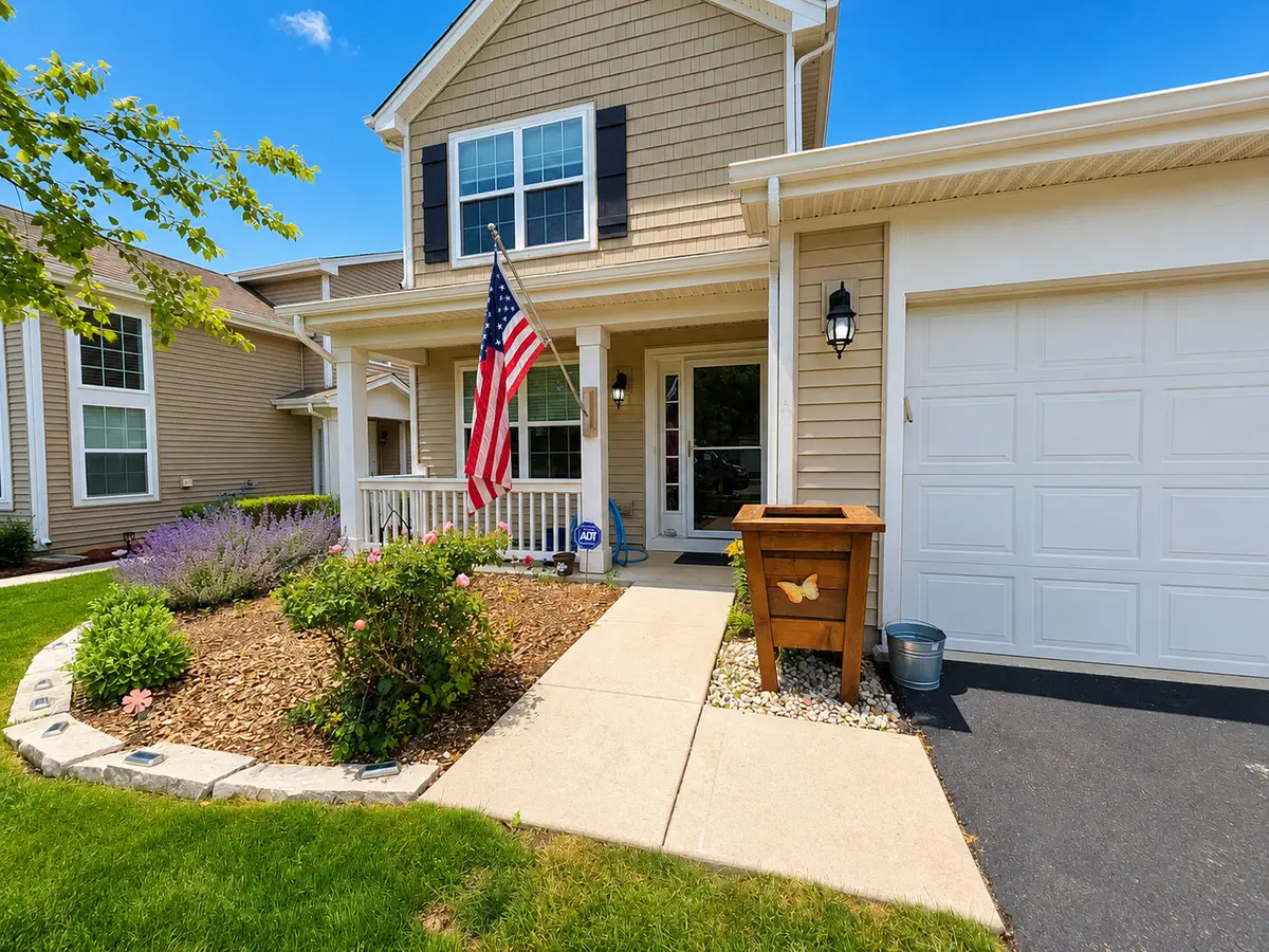 190 Norfolk Lane, Pingree Grove, IL 60140 - #1