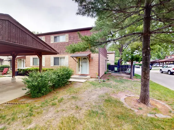 1675 Hopi Trail, Wheeling, IL 60090