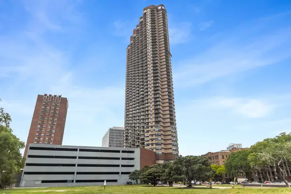 3660 N Lake Shore Drive #507, Chicago, IL 60613