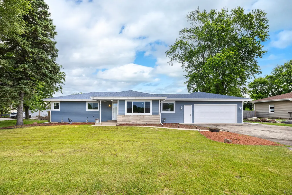 908 S Briggs Street, Joliet, IL 60433 - #1
