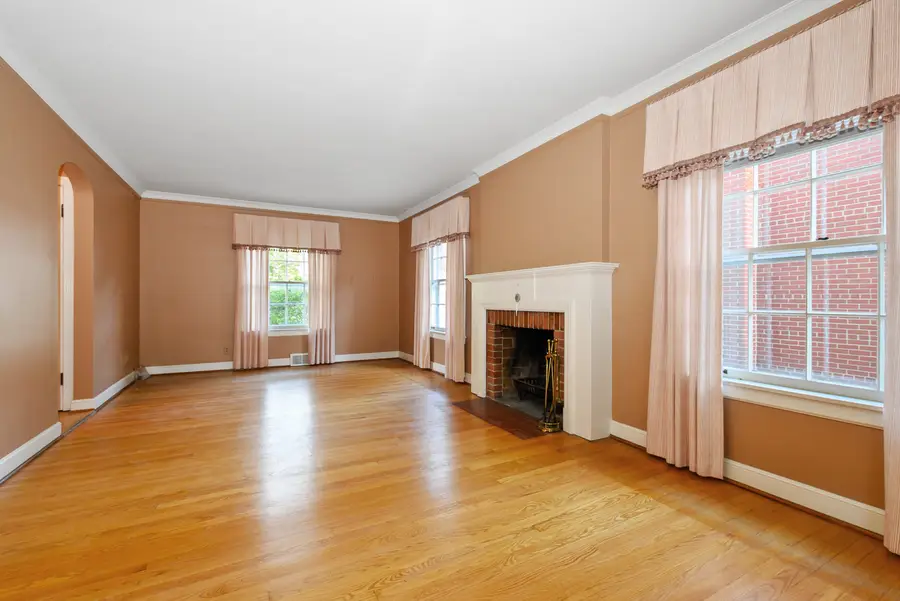 10321 S Claremont Avenue, Chicago, IL 60643 - #3