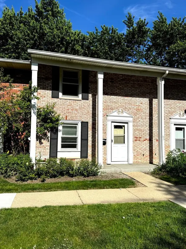 1851 Mckool Avenue, Streamwood, IL 60107