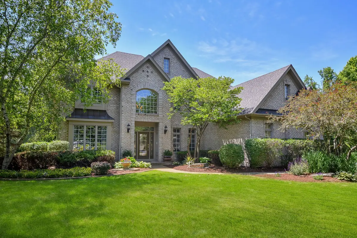 7N570 Stevens Glen Road, Saint Charles, IL 60175 - #1