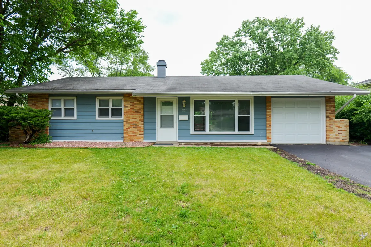 1595 Highland Boulevard, Hoffman Estates, IL 60169 - #1