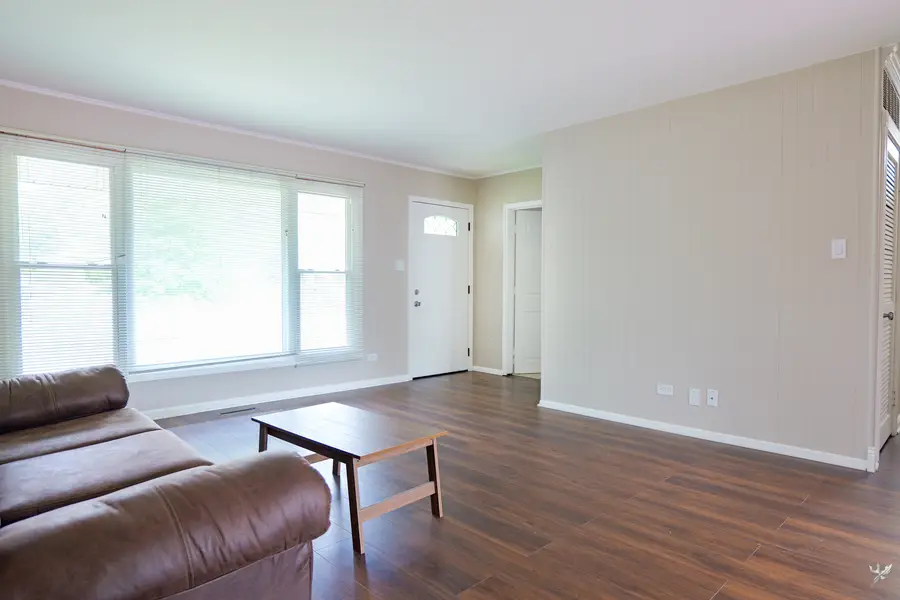 1595 Highland Boulevard, Hoffman Estates, IL 60169 - #3