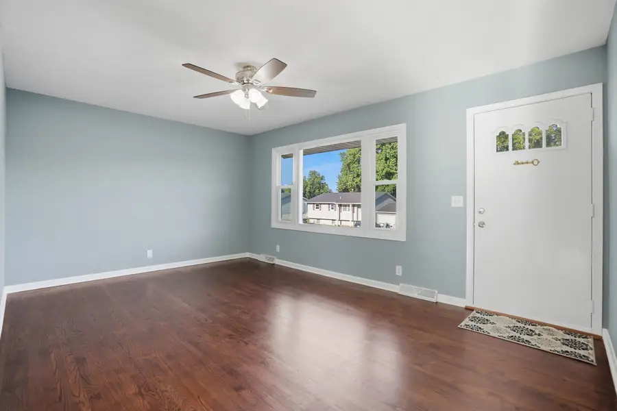 3489 Sunny Hill Drive, Bettendorf, IA 52722 - #3