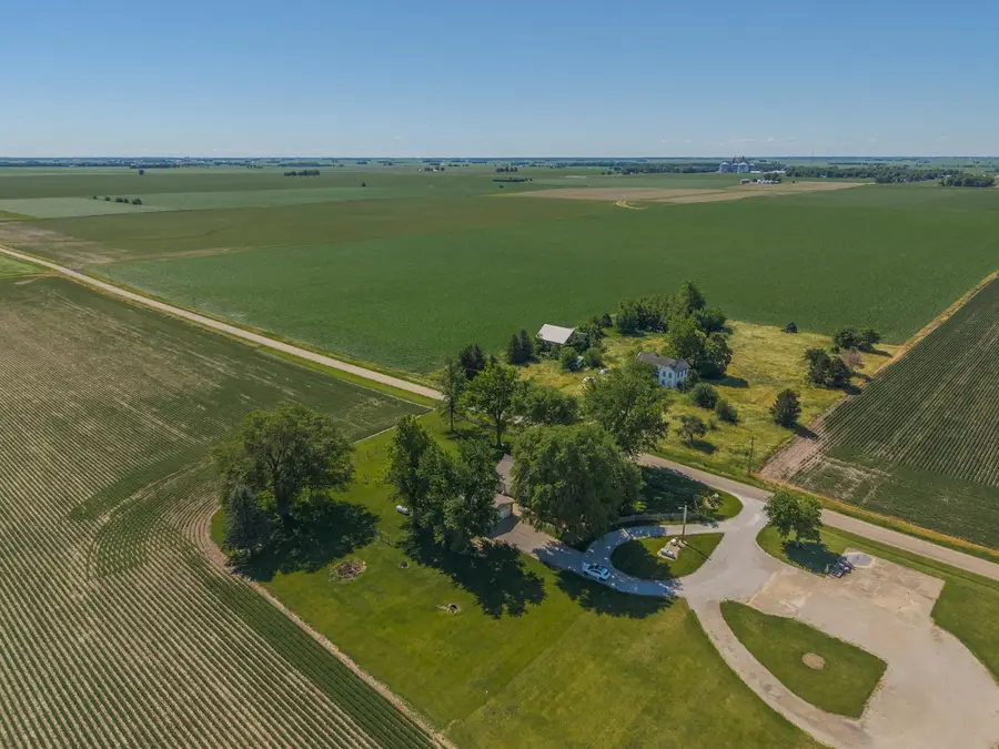 1754 E 1200 Road N, Stanford, IL 61774 - #3