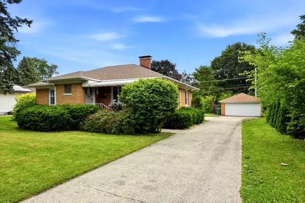 204 S Reedwood Drive, Joliet, IL 60436