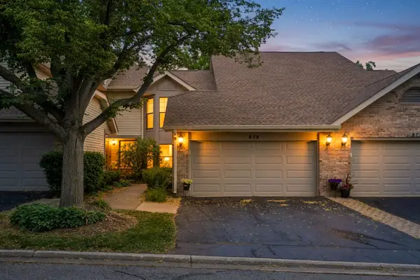 870 N Auburn Woods Drive, Palatine, IL 60067