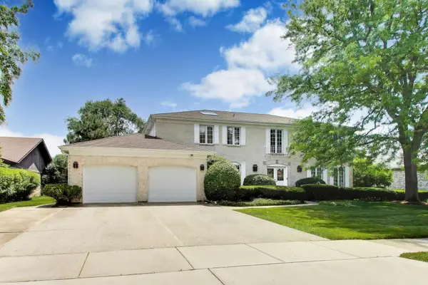 3627 Pebble Beach Road, Northbrook, IL 60062