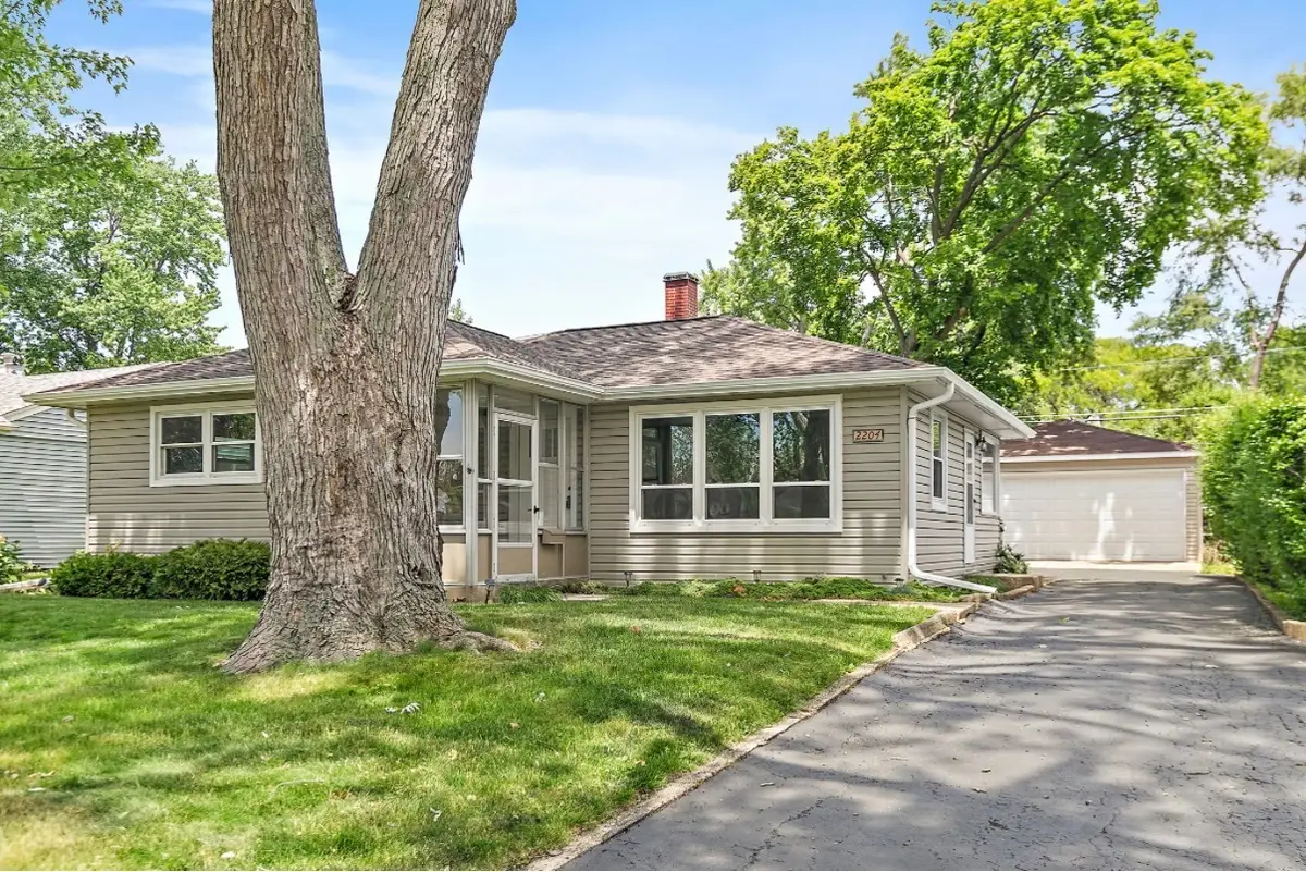 2204 Hawk Lane, Rolling Meadows, IL 60008 - #1
