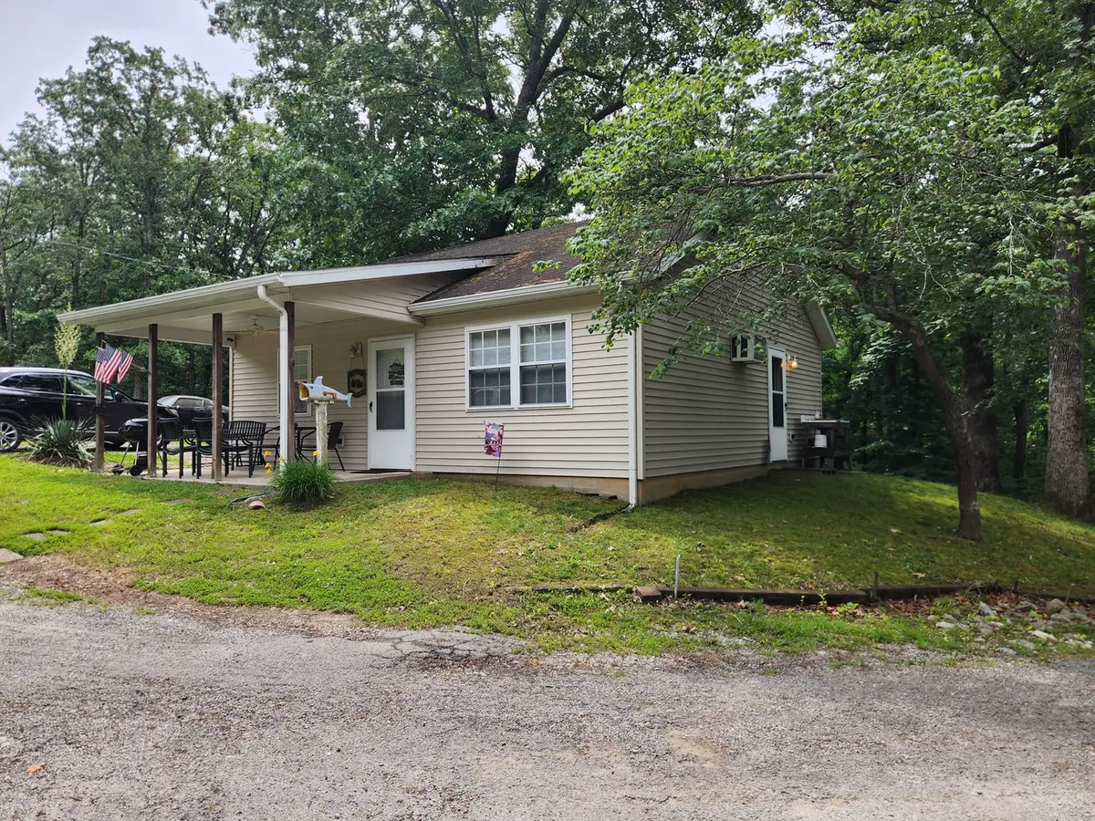 4312 W Lake Road, Pinckneyville, IL 62274 - #1