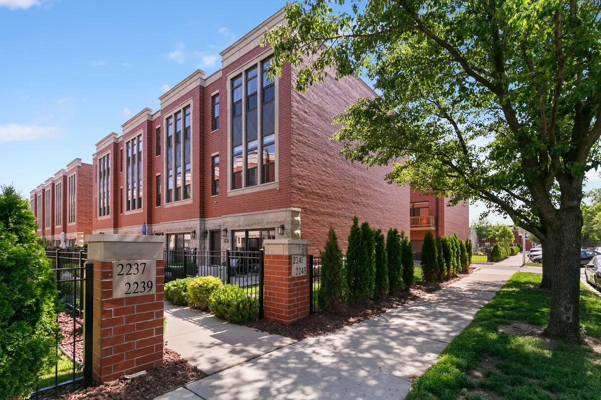 2241 W Coulter Street #1, Chicago, IL 60608 - #1