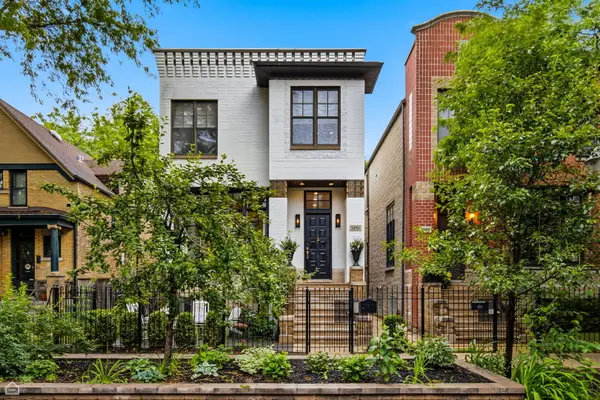 1310 W Roscoe Street, Chicago, IL 60657