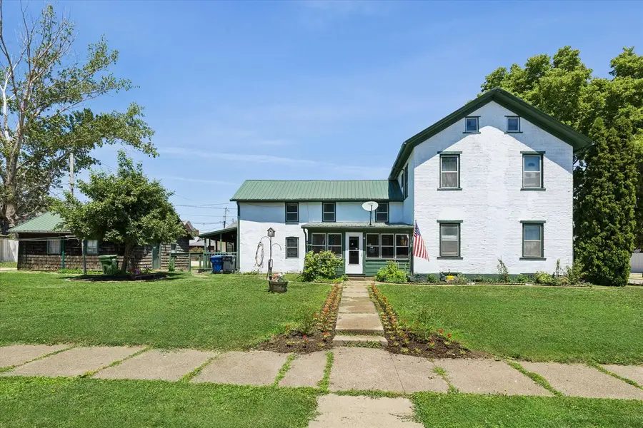 2202 Mckinley Street, Clinton, IA 52732 - #3