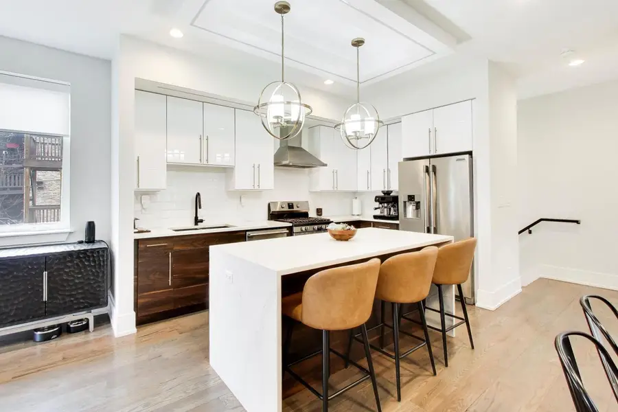 1818 N Sawyer Avenue #1W, Chicago, IL 60647 - #3