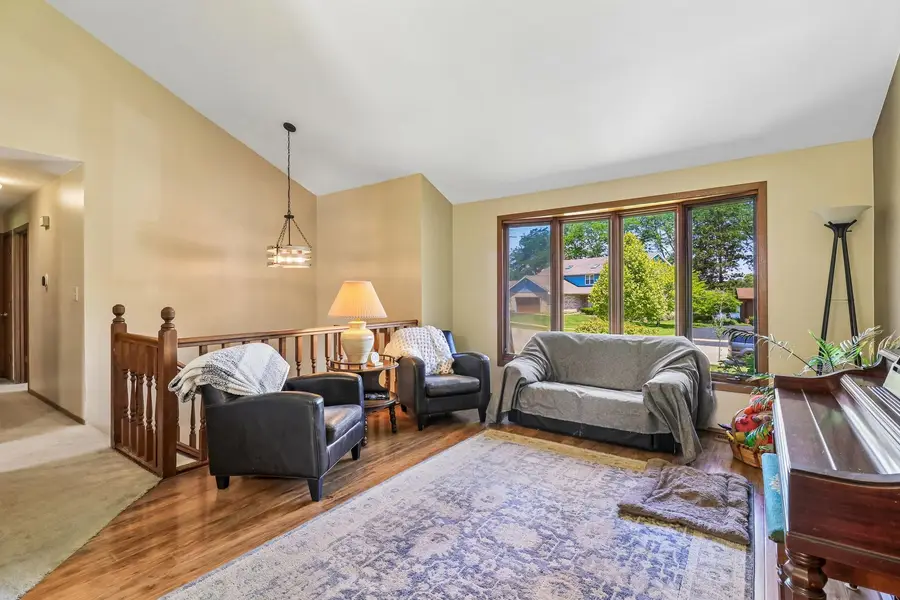 2359 High Point Drive, Lindenhurst, IL 60046 - #3
