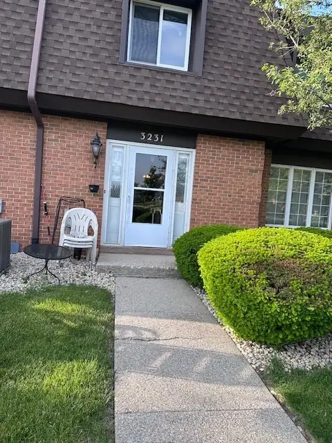 3231 Chestnut Drive, Flossmoor, IL 60422