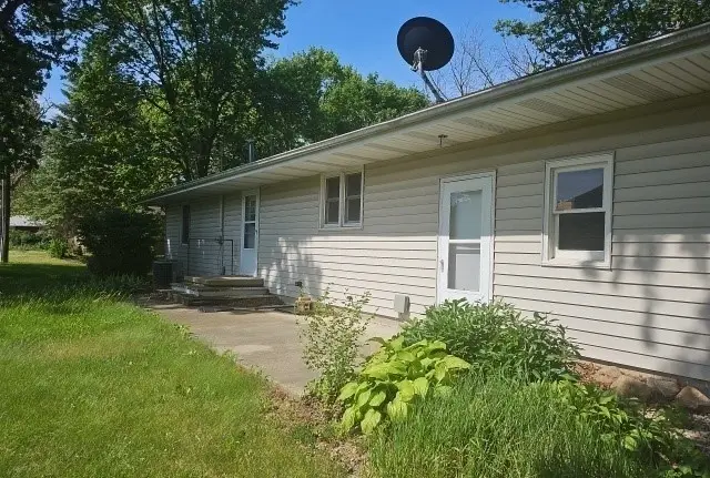 335 N Pine Street, Piper City, IL 60959 - #3