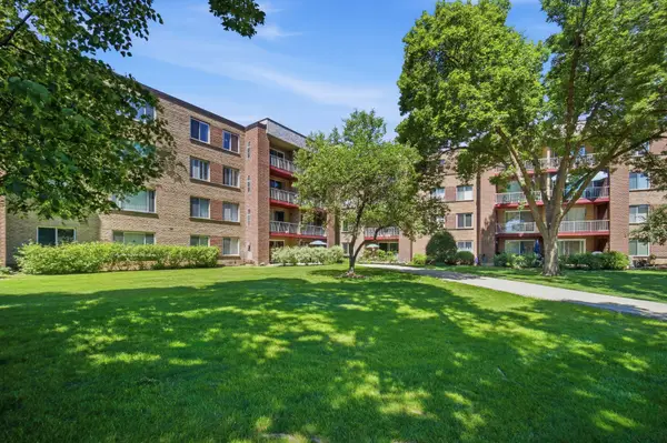 Address Withheld By Seller, Palatine, IL 60074