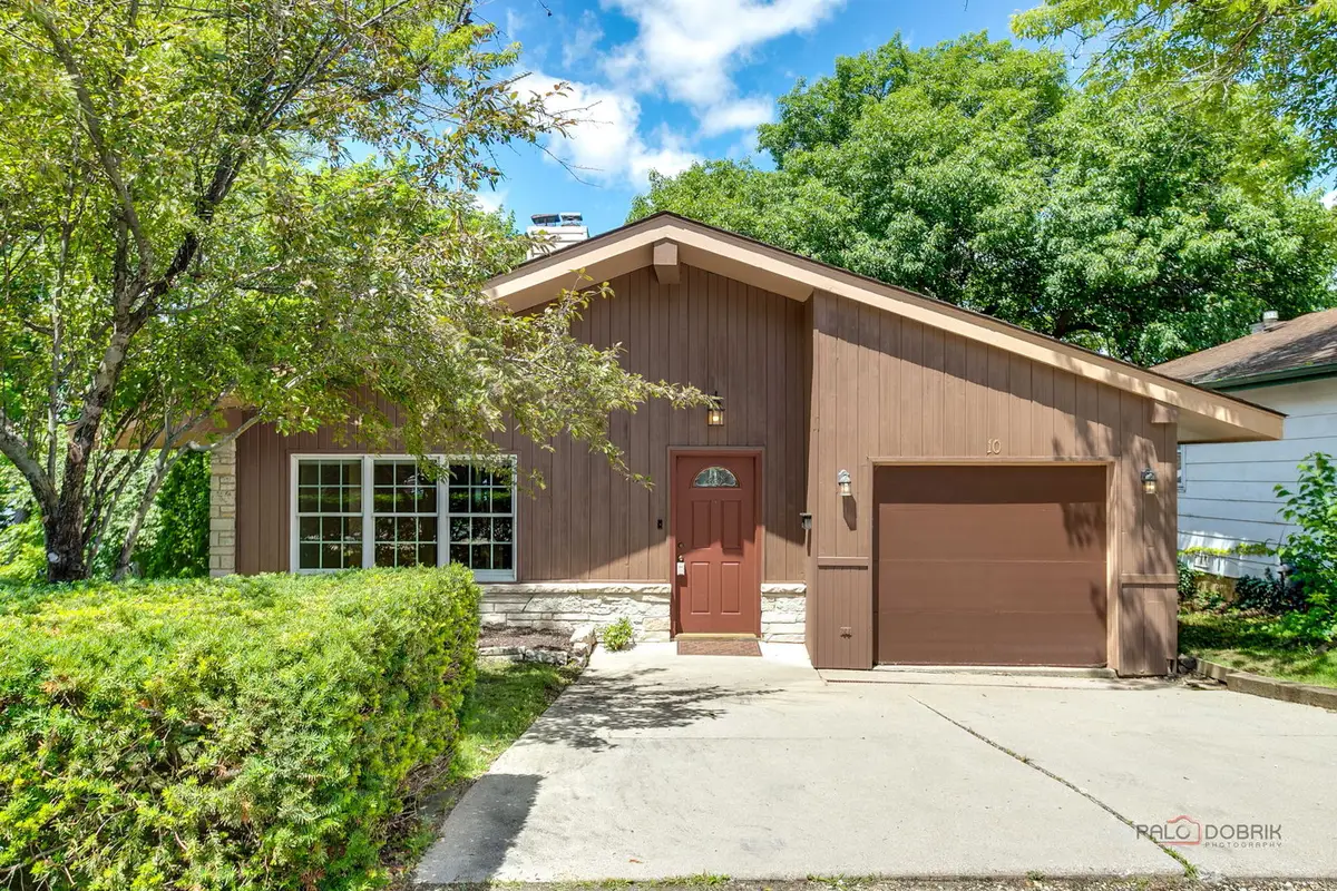 10 E Lake Shore Drive, Round Lake Park, IL 60073 - #1