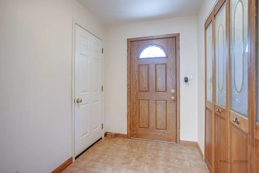 10 E Lake Shore Drive, Round Lake Park, IL 60073 - #3