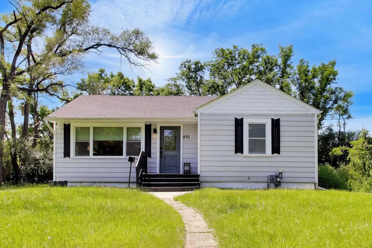 810 S Jackson Street, Hinsdale, IL 60521 - #1