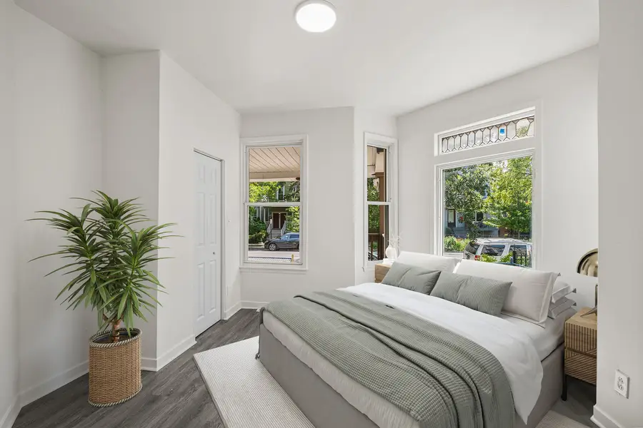 2622 N Central Park Avenue, Chicago, IL 60647 - #3