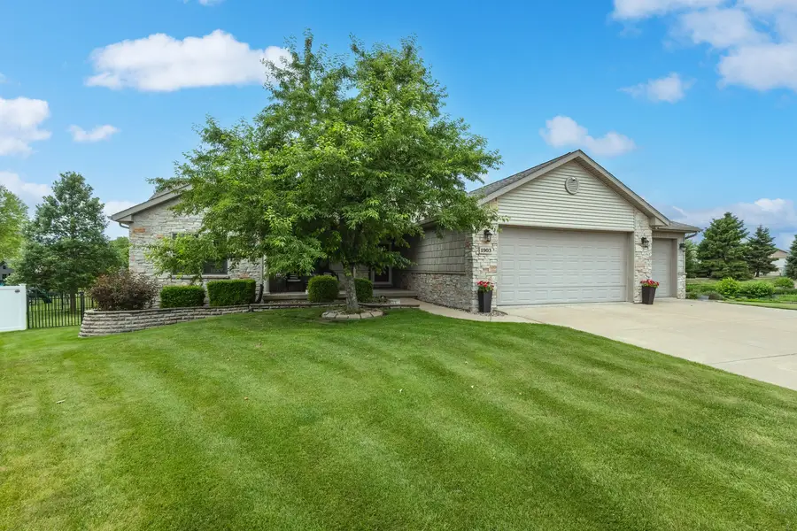 1903 E 61st Circle, Davenport, IA 52807 - #3
