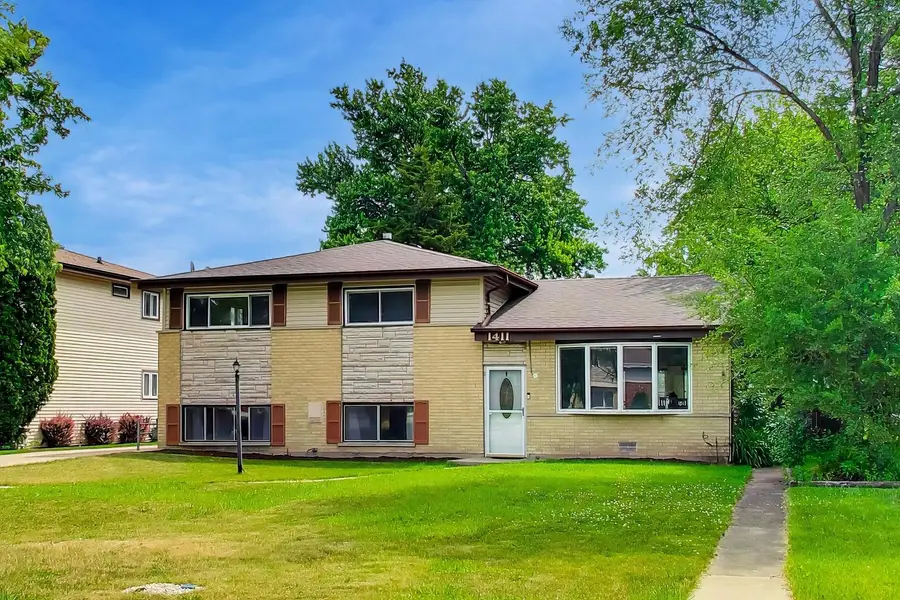 1411 N Burnng Bush Lane, Mount Prospect, IL 60056 - #3
