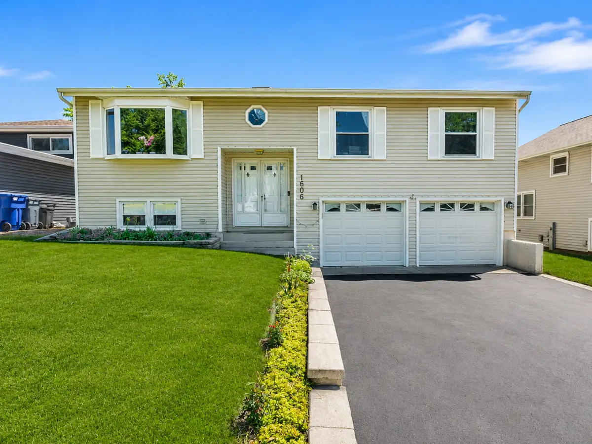 1606 Wilson Avenue, Wheaton, IL 60189 - #1